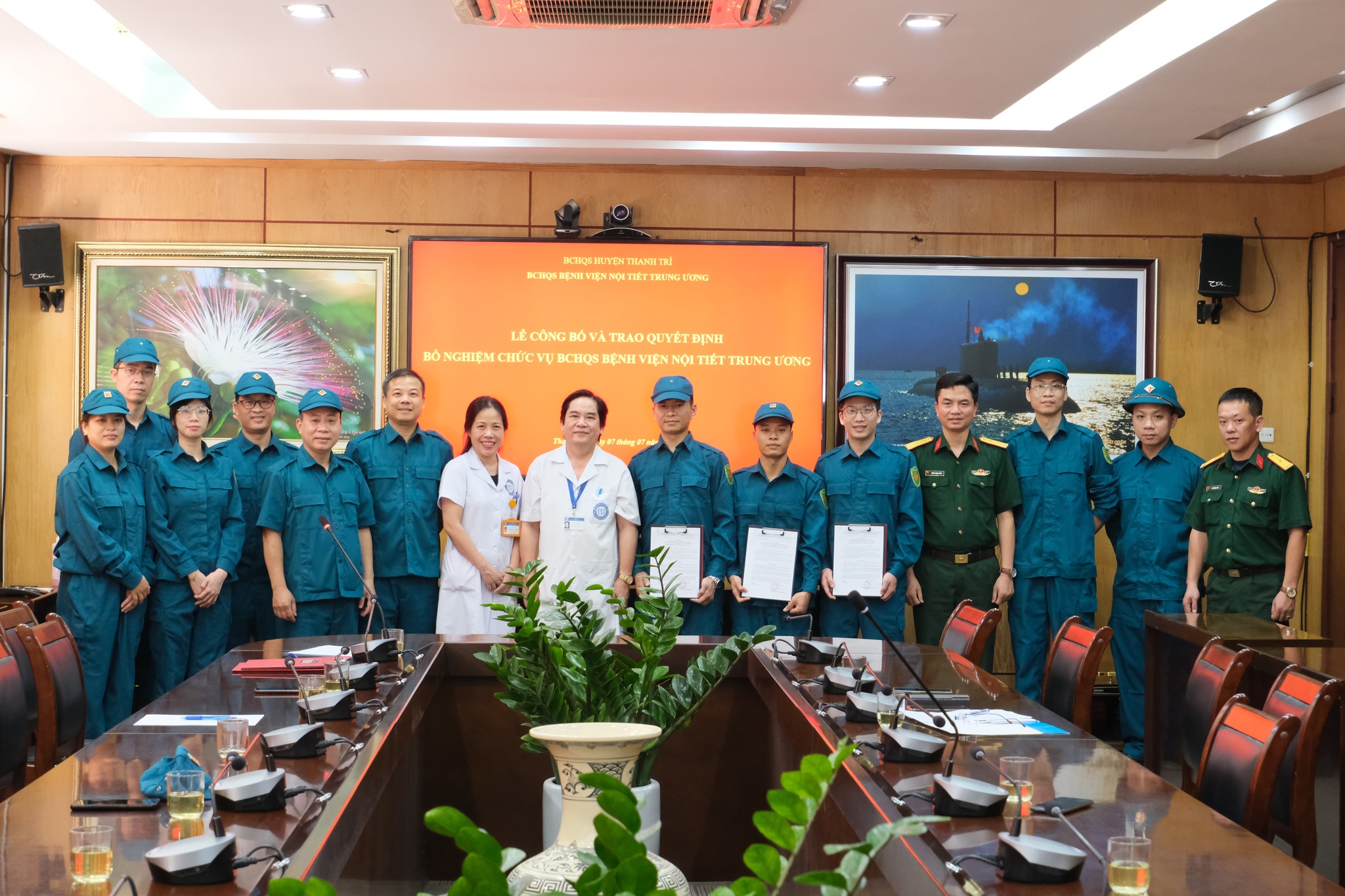 LỄ CÔNG BỐ VÀ TRAO QUYẾT ĐỊNH BỔ NHIỆM CHỨC VỤ BAN CHỈ HUY QUÂN SỰ BỆNH VIỆN NỘI TIẾT TRUNG ƯƠNG