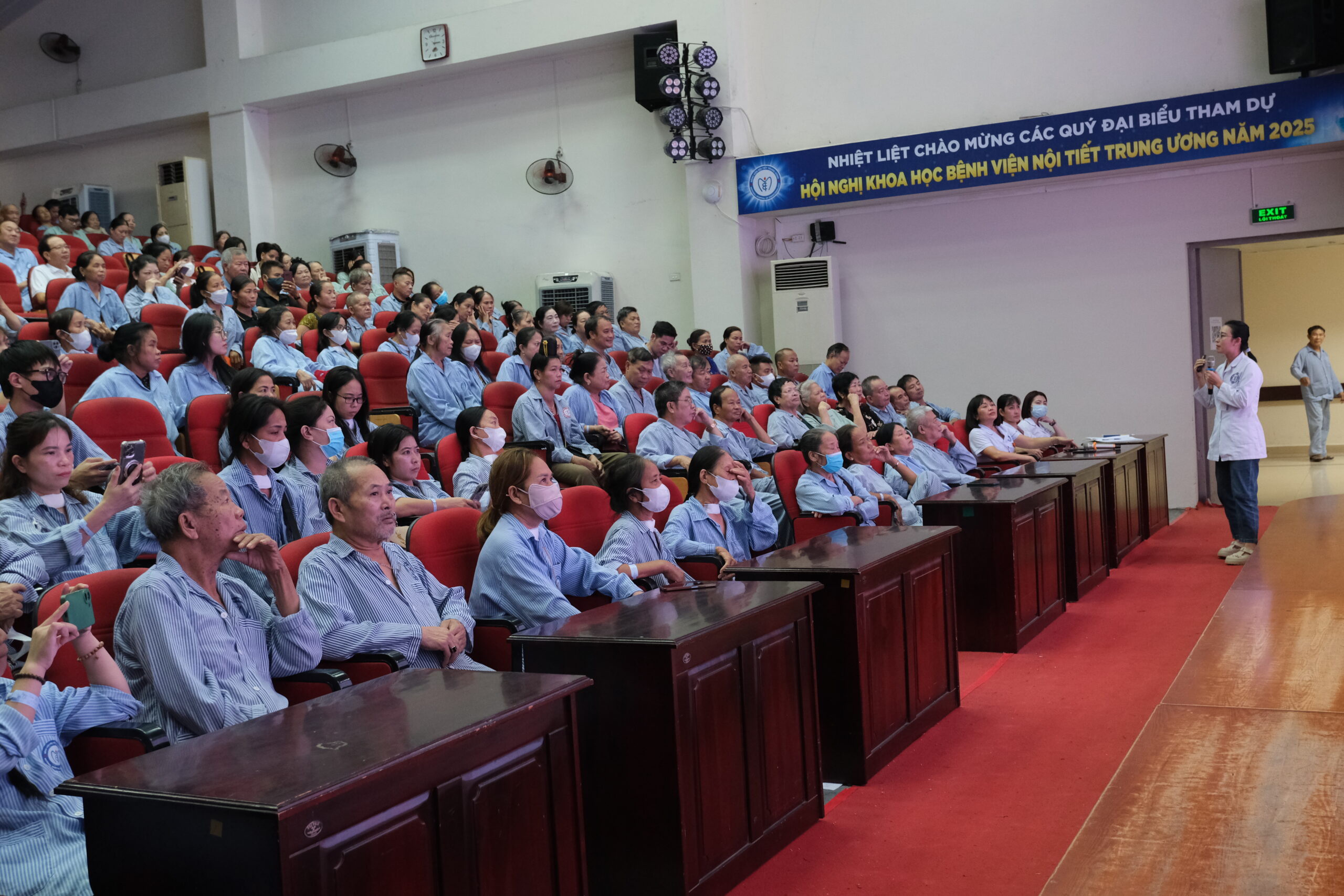 Bệnh viện Nội tiết Trung ương tổ chức buổi giáo dục sức khỏe về chế độ dinh dưỡng cho người bệnh đái tháo đường