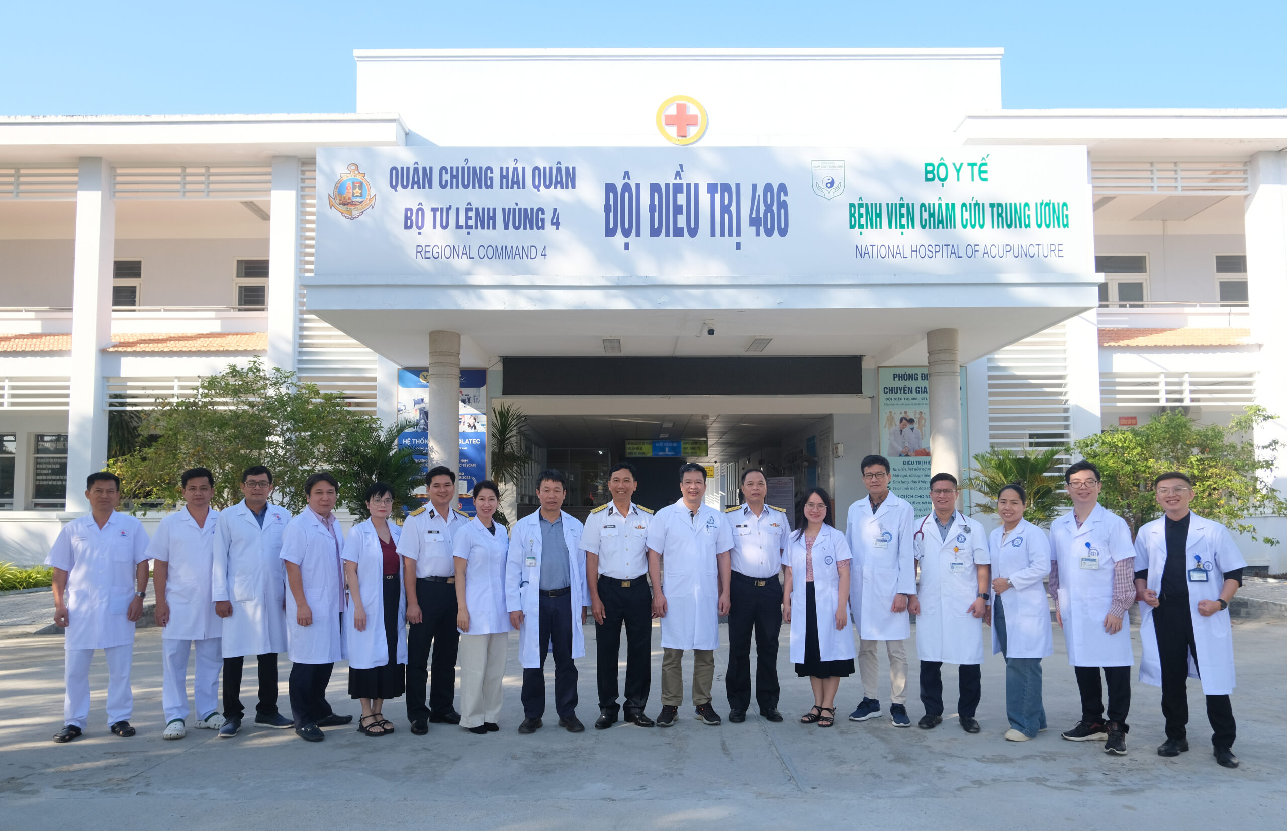 Bệnh viện Nội Tiết Trung ương khám sức khoẻ định kỳ cho Cán bộ cao cấp Bộ Tư Lệnh Vùng 4 Hải quân và chỉ huy các đơn vị đóng quân trên địa bàn năm 2025