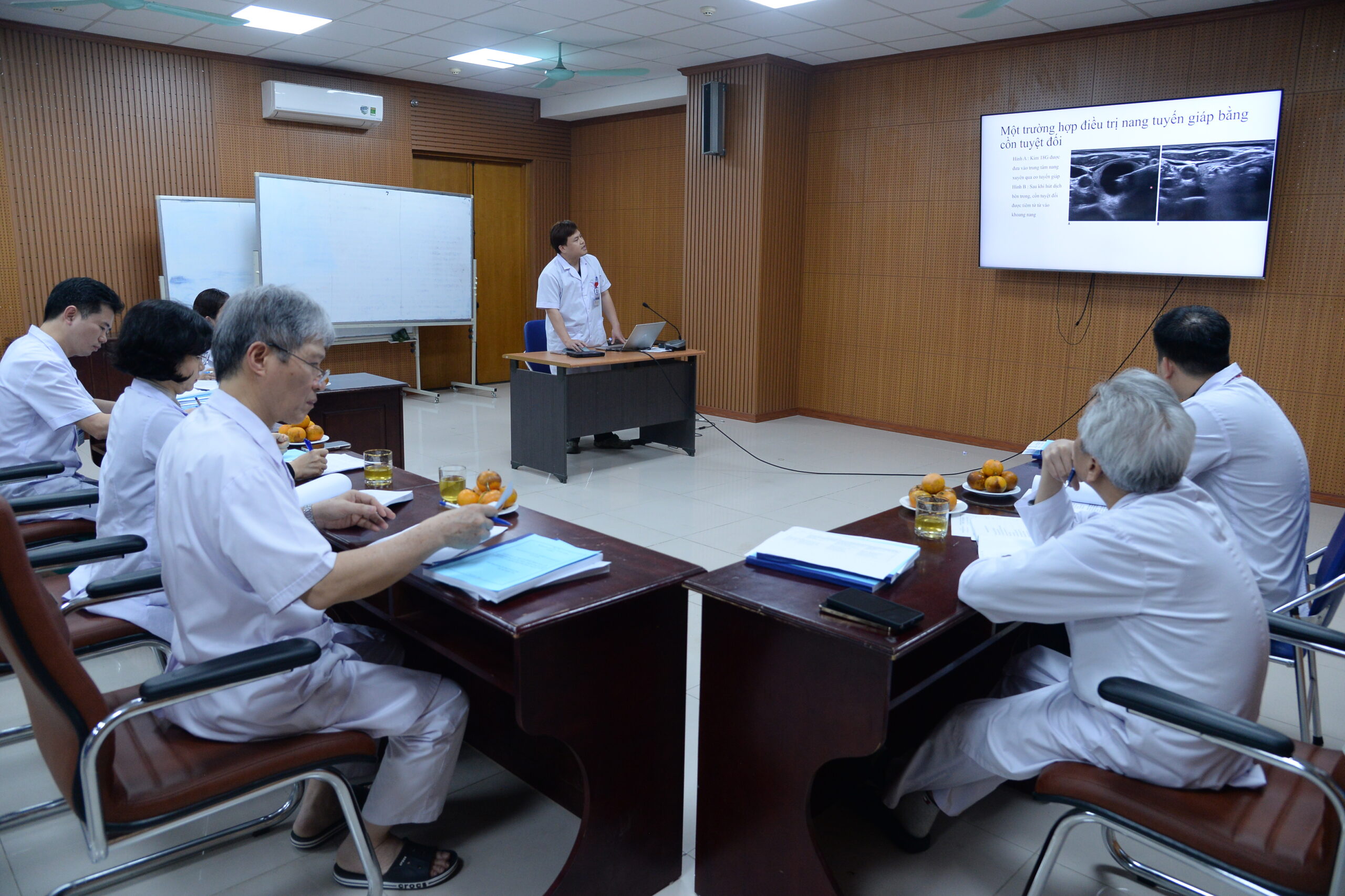 Hội đồng Khoa học và Đạo đức cấp cơ sở nghiệm thu 03 đề tài nghiên cứu khoa học