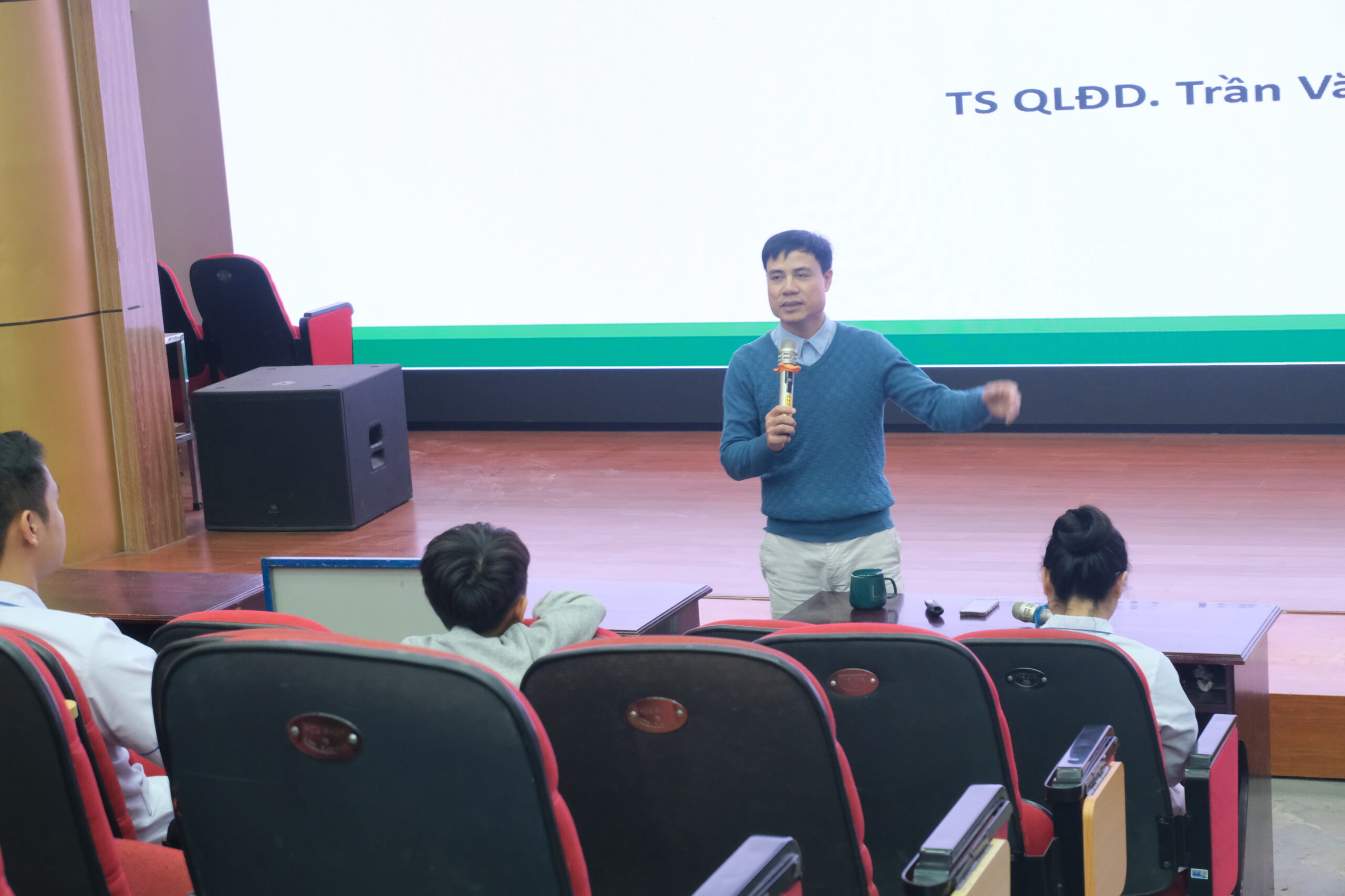 Triển khai chăm sóc người bệnh theo NANDA(chẩn đoán điều dưỡng) – NIC(can thiệp điều dưỡng) – NOC(kết quả điều dưỡng): Kinh nghiệm thực tiễn và định hướng phát triển điều dưỡng lâm sàng